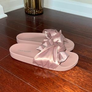 GUC Steve Madden Blush Pink Slides